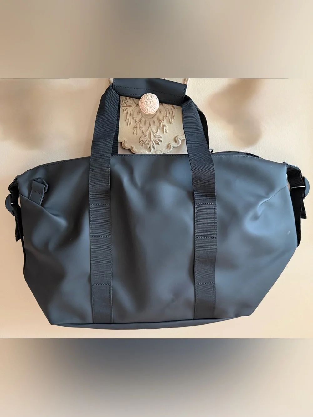 NWT RAINS Hilo Weekend Bag Small Black